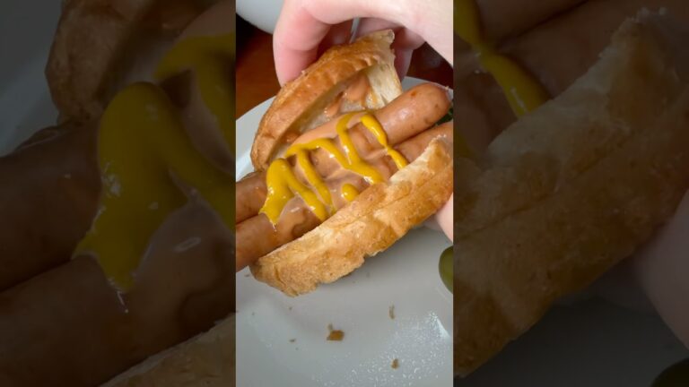 朝ごはん ソーセージ2本 オーロラソース 美味し サンドイッチ