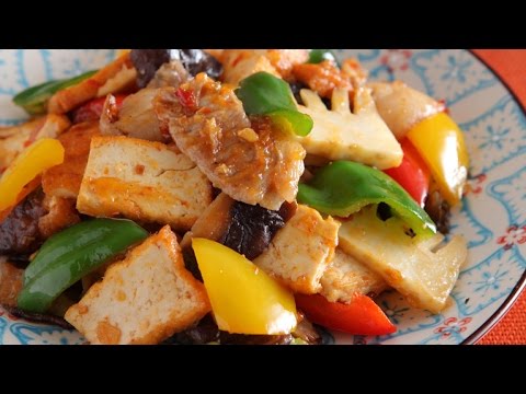 厚揚げとピーマンのピリ辛炒め