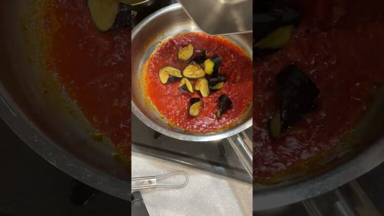 ナスとモッツァレラのトマトパスタ,  Tomato Sauce Pasta with Eggplant and Mozzarella