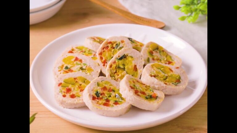 持ち寄りパーティに！豪華な一品 お手軽 鶏挽肉と彩り野菜のテリーヌ ｜ moguna[モグナ]