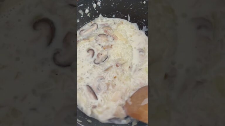 ガツガツいけるきのこリゾット #shorts #short #food #独身 #きのこ#きのこレシピ