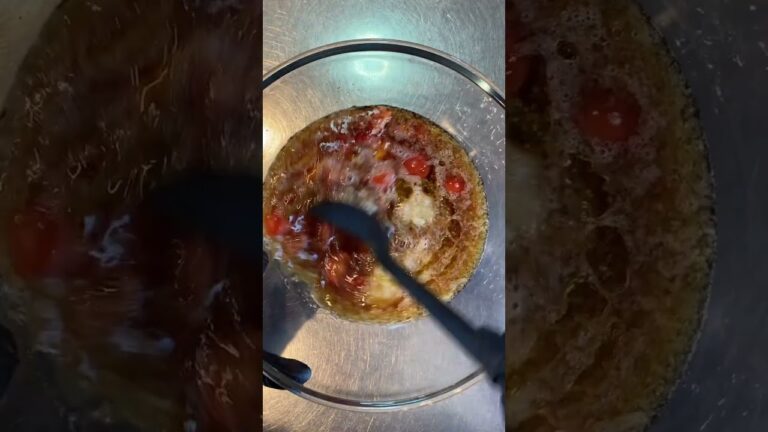 【夏にぴったり！】トマトと大根おろしがさわやかな、トマト豚しゃぶそばの作り方