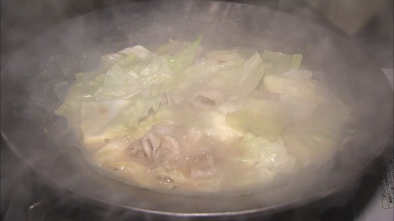 キャベツ甘みたっぷりホルモン鍋 …ぷりっぷりの豚ホルモンにニンニクの効いたみそだれの香りが食欲を……北海道ご当地鍋！【HTBニュース】