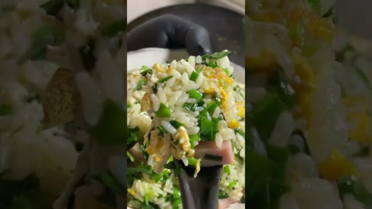 【SNSで話題】爆ニラ炒飯作って食べてみた《100日目に最高のチャーハンを見つけるアル中 72日目》#shorts