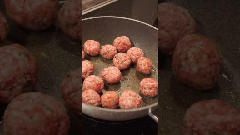 ミートボールと芽キャベツのパスタ　#asmr #shorts #料理 #food #japan #cooking #countryside #ごはん #自炊 #田舎