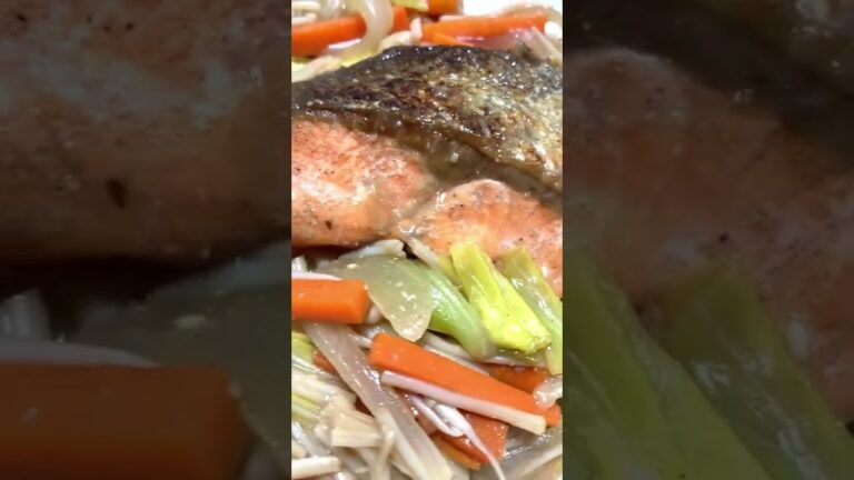 【鮭のちゃんちゃん焼き】鮭をちゃんちゃん焼きにしてみました。