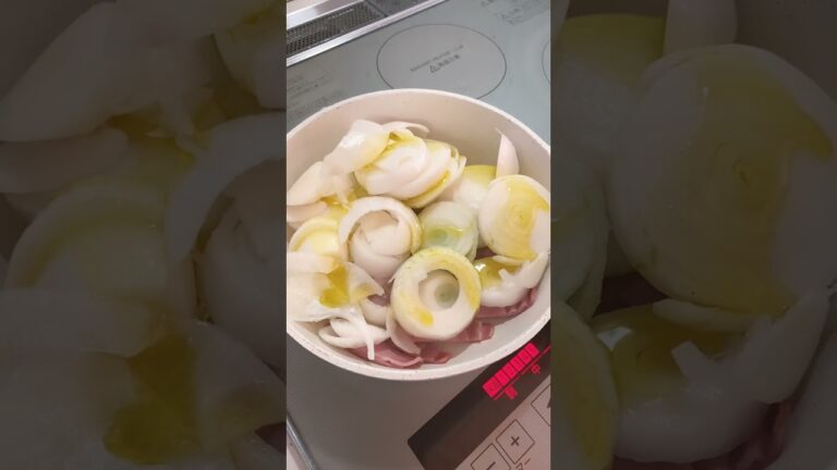新玉ねぎとベーコン炒め