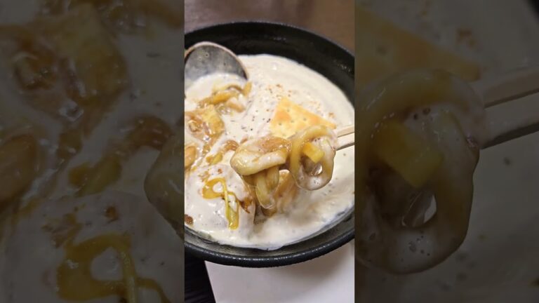 白いカレーうどん！？