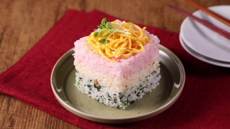 ちらし寿司ケーキの盛り付け方【牛乳パックで簡単に作れる方法】