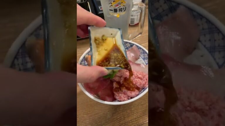 【飯テロ】美味しそうな海鮮丼の映像@磯丸水産