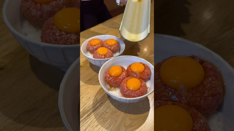 【生肉ユッケ300g】トリプルユッケ丼 🥩 yukhoe bowl! (row meat 300g) ヒロキヤ恵比寿 焼肉