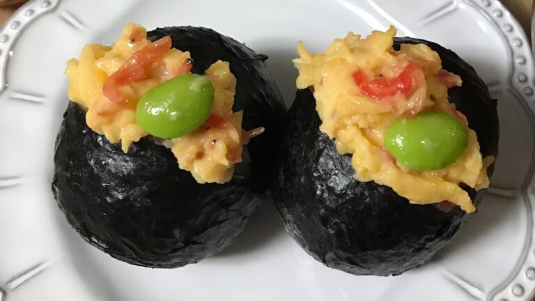 今日の朝ごはん10/26☀️パッカンおにぎり&具沢山お味噌汁♡【#onigiriaction 】