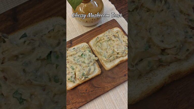 Cheesy Mushroom Toast #trending #cheesesnacks #mushroom #viralshort #easyrecipe #ytshots