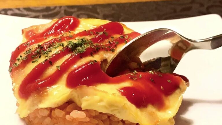 【催事レシピ】ベーコンオムレツを使ったオムライス