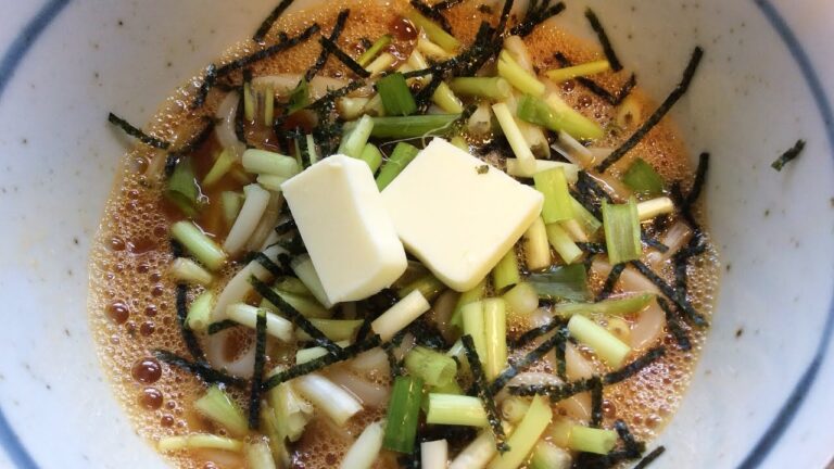 卵たっぷりのバター醤油うどん