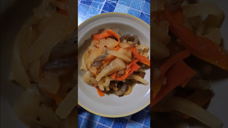 和食って♡たっくさんあるけどきんぴらごぼうやひじきやおからお豆腐ハンバーグ　白和え　豚汁　お魚料理　やっぱりうれしぃ　鶏の皮があるだけでぜんぜんちがうよ💆この切り干し大根風は一品あるととっても上品