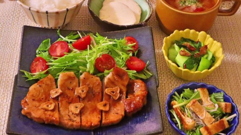【料理】トンテキ・ミネストローネ・水菜と油揚げとじゃこのおつまみ・青梗菜のニンニク炒め・モッツァレラチーズのめんつゆ漬け