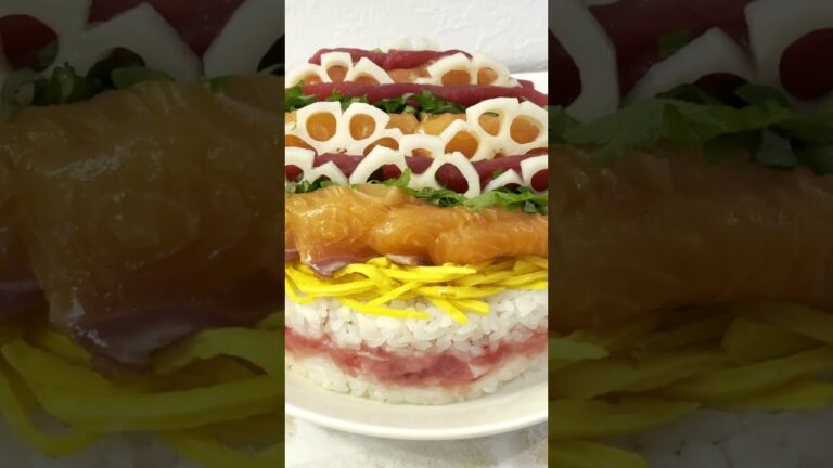 【お祝い料理】豪華海鮮ちらし寿司ケーキ作ったよ♡本編みてね！#shorts