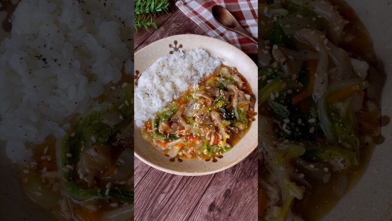 一皿で大満足！ご飯にかけると無限に食べられちゃう「白菜と舞茸の鶏あんかけご飯」お豆腐やうどんにかけても◎