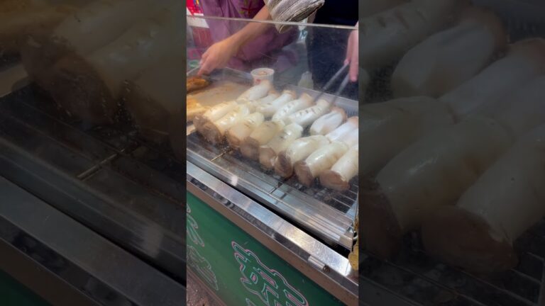 台湾の夜市でぶっといエリンギ焼いたん食べてみた🍄✨ #taiwan #travel #mushroom