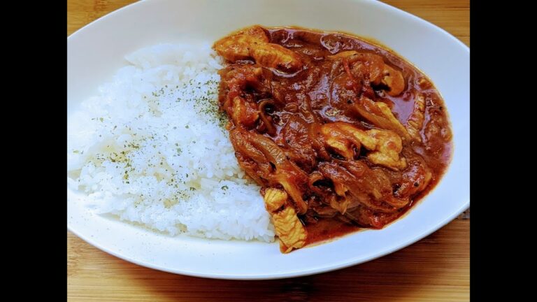 カレー粉で作る基本のスパイスカレー【レシピ】