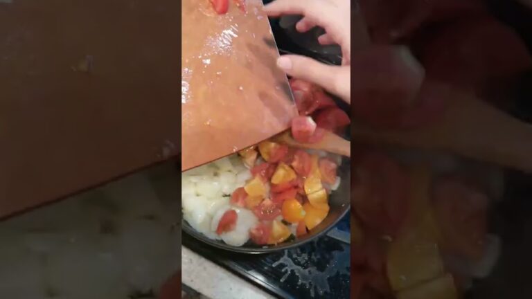 【いい感じのラタトゥイユ】ごろごろ夏野菜のラタトゥイユつくった記録('∇') トマト/ズッキーニ/パプリカ/大量消費【ふたりごはんvlog】#shorts