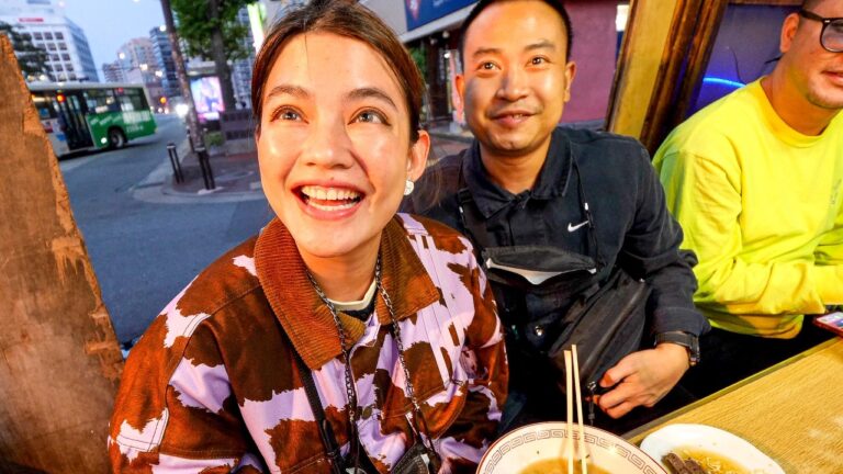 初めての博多ラーメンにタイ人女性が驚愕！ラーメン一杯７５０円の大人気屋台に密着