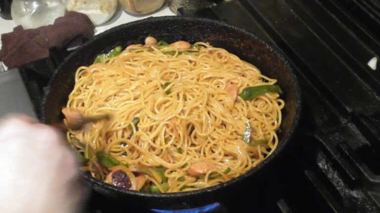 喫茶店風ナポリタンの作り方　　出ちゃいけない人が移ってたので再編集しました。見た人はすいません！