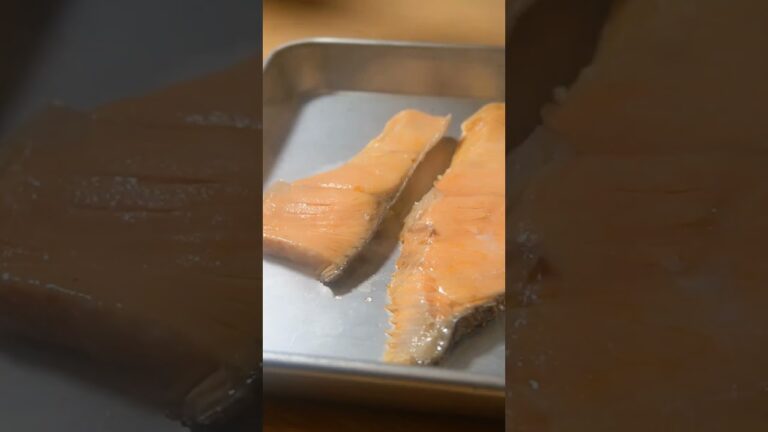 絶対男が惚れちゃうおにぎり‼️ #おにぎり #鮭#明太子チーズ