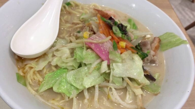 【長崎チャンポンリンガーハット】麺2倍と野菜たっぷり食べるスープ★