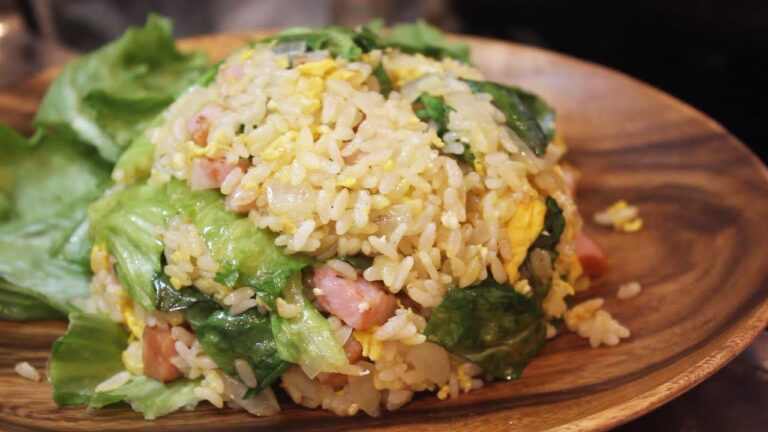 【おうち中華】一人暮らしが作るレタスチャーハン