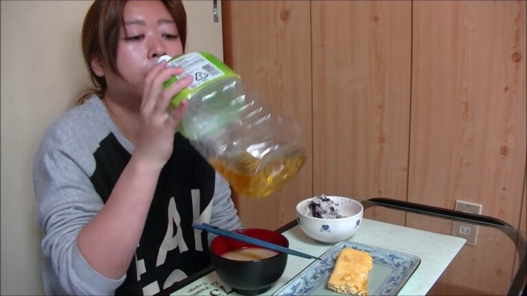 【美味しい大好き】だし巻き卵　ゆかりごはん　玉ねぎの味噌汁【比較的おしゃべり有】