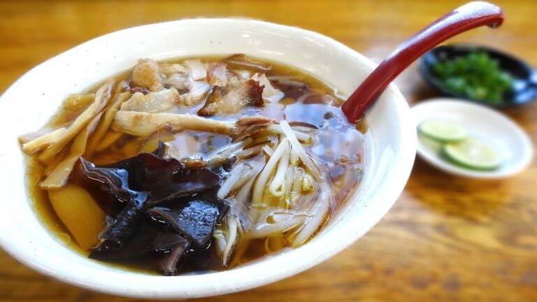 【深夜に食べれる!!うどん屋だけどラーメンも美味しい!!】まさかの早朝5時まで営業!!讃岐うどんの名店【黒田屋】香川県高松市