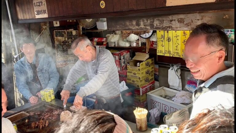 西成最強ホルモン【やまき】せんべろ キモ アブラ 大阪 Osaka Japan Japanese street food Horumon