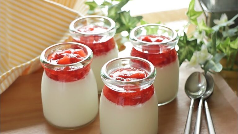 レンジで作る牛乳プリン～いちごソース