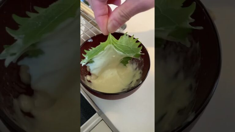 大葉の天ぷら蕎麦 #かんたんレシピ #アレンジレシピ #food #cooking #ビールに合う #japanesefood #美味しい #時短レシピ #そば #shorts