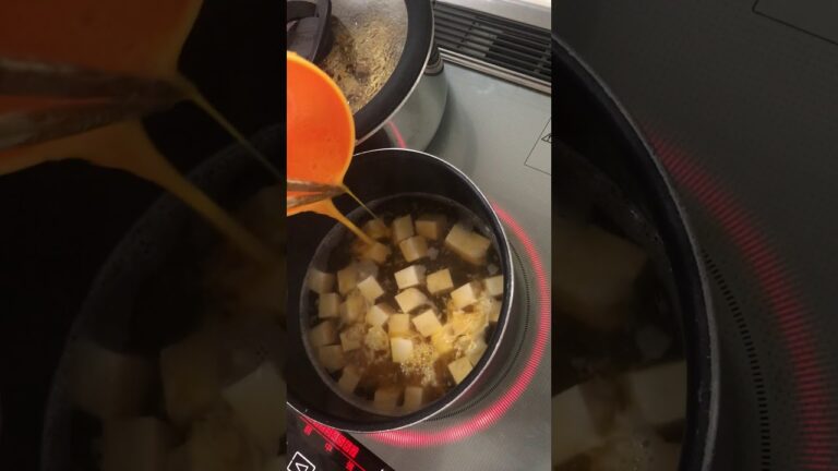 吸い物：ふわふわ卵と豆腐のすまし汁