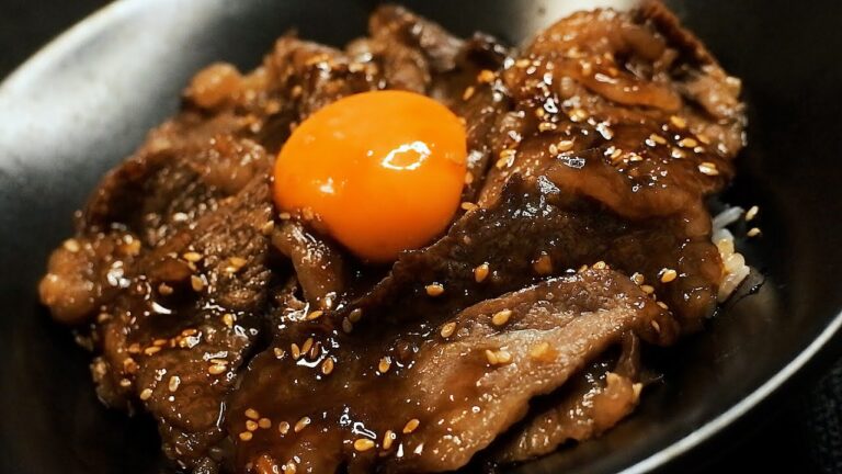 深夜に食べたい焼き肉丼の作り方