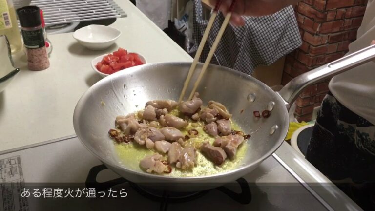 【パスタ】鶏肉とトマトのパスタ