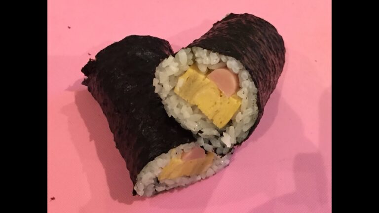 お弁当今日の一品  卵焼きと魚肉ソーセージ海苔巻き OBENTO today's one article