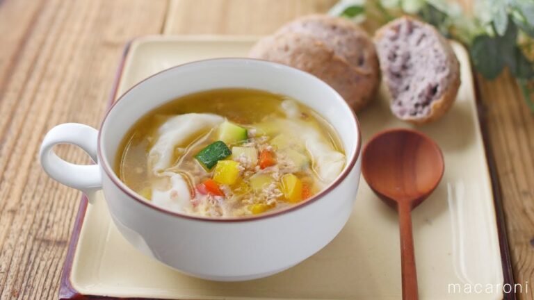 【365日のパンとスープ】彩り野菜のワンタンスープ