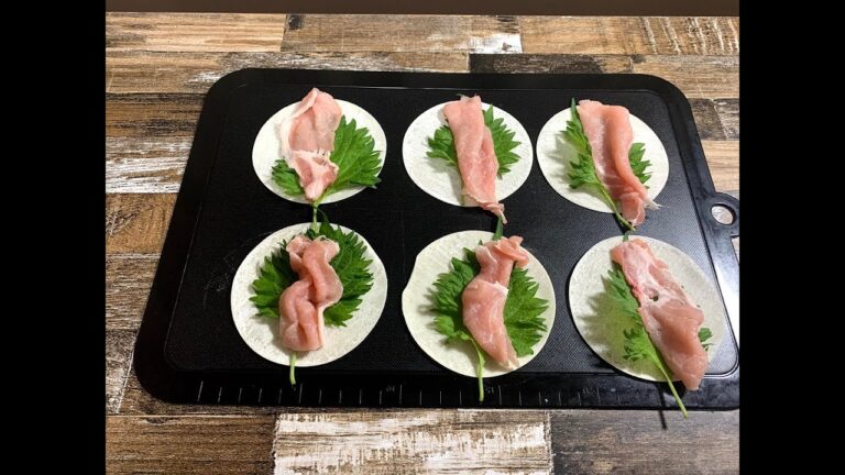 twitterで話題のバズリ飯、餃子の皮に豚肉としそを挟んで焼く#shorts