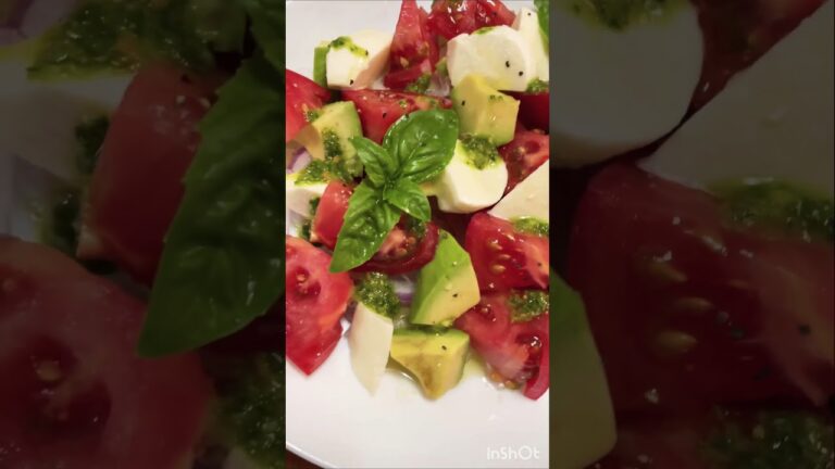 夏は【カプレーゼ】手作り、バジルソースも決めて！ #チャンネル登録お願いします #料理チャンネル #cooking #料理動画 #カプレーゼ #手作りごはん #トマト #チーズ料理 #inshot