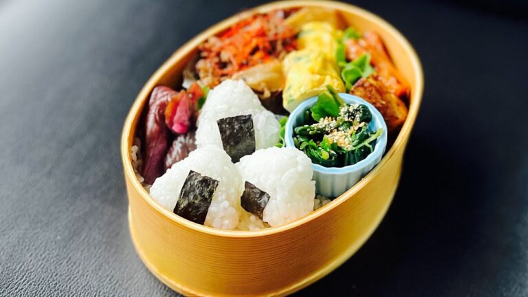 【牛肉と舞茸のおかずと小にぎり🍙弁当】＃Shorts