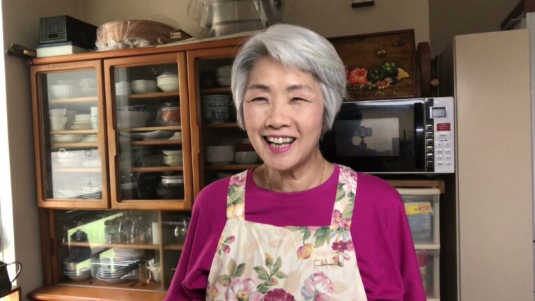 【ゴーヤのサラダ２おから入り】ゴーヤの苦み柔らげる奥の手を公開パート２❣️これを見たらお子さんもゴーヤ好きになります。夏バテを解消して秋を元気に迎えましょう！（笑顔のエプロンしあわせご飯）