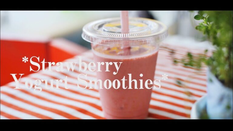Strawberry Yougurt Smoothies ストロベリーヨーグルトスムージー