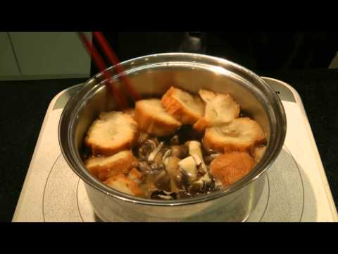 仙台麸を使ったお料理「仙台麸と舞茸のお吸いもの」