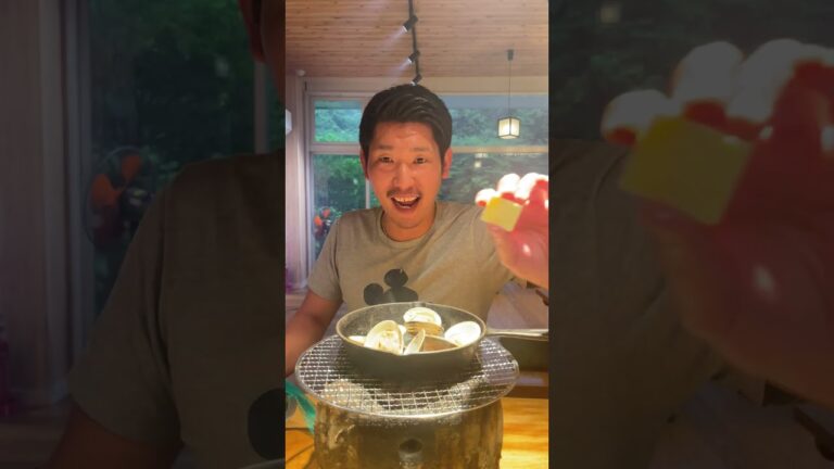 【はまぐりの酒蒸し】山口県の地酒で蒸すはまぐりはっきり言って最高でした！！ぜひご覧あれ！！#bbq #camping #飯テロ #炭火焼き #下関グルメ #ハマグリ