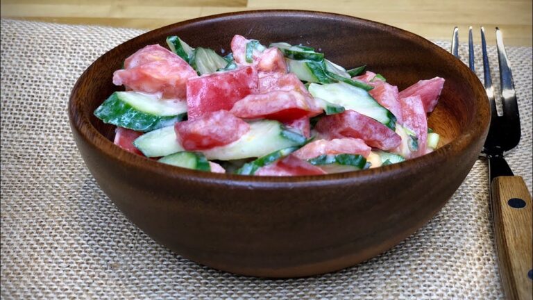 ロシア料理 トマトときゅうりのサラダ