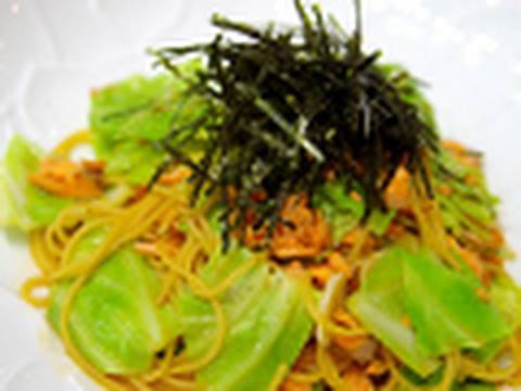 【沢田流】サーモンとキャベツの和風パスタの作り方